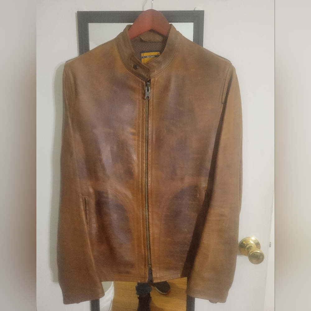 Schott Perfecto Men's Leather Jacket - Medium